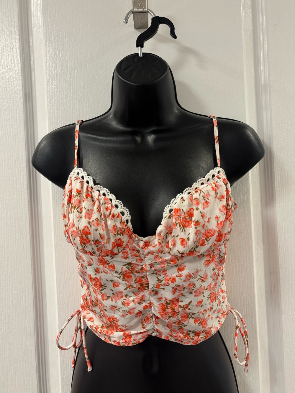 Princess Polly Boho Lace Trim Button Front Floral Ruched Bow Coral Crop Tank Top - Picture 2 of 8